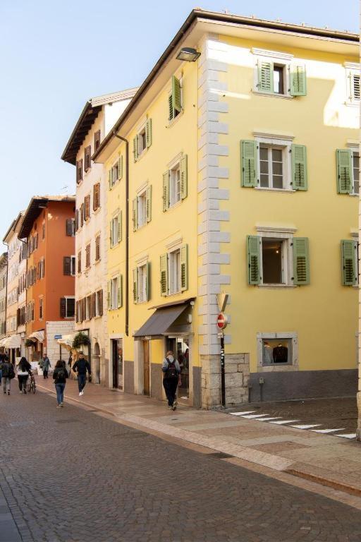 Yugogo Mazzini 41 - Bilocale Trento Centroアパートメント エクステリア 写真